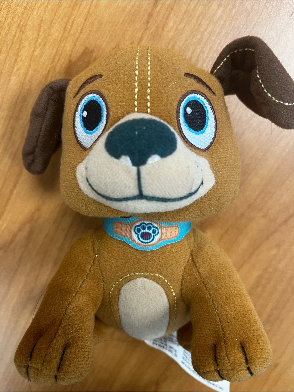 Disney Jr Doc McStuffins Findo 6” Plush Puppy Dog Stuffed Animal Preowned